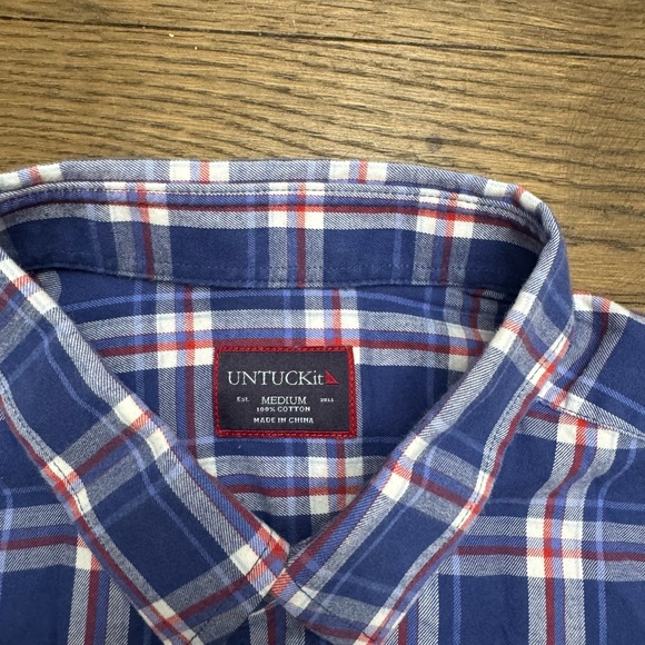 Untuckit Men’s Button Down Shirt Size M - Picture 2 of 5